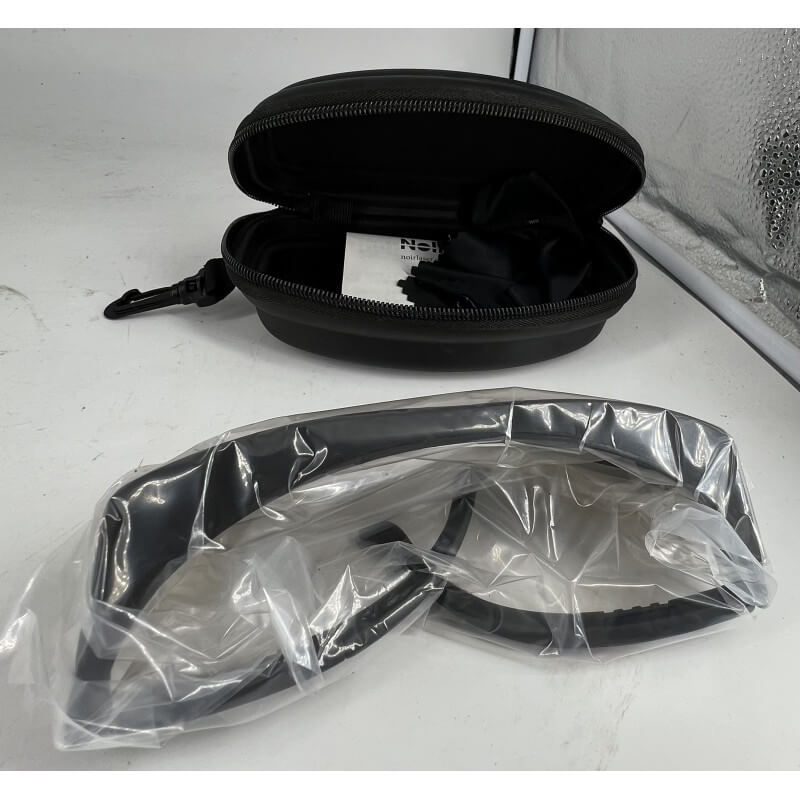 Thorlabs LG9 Laser Safety Glasses