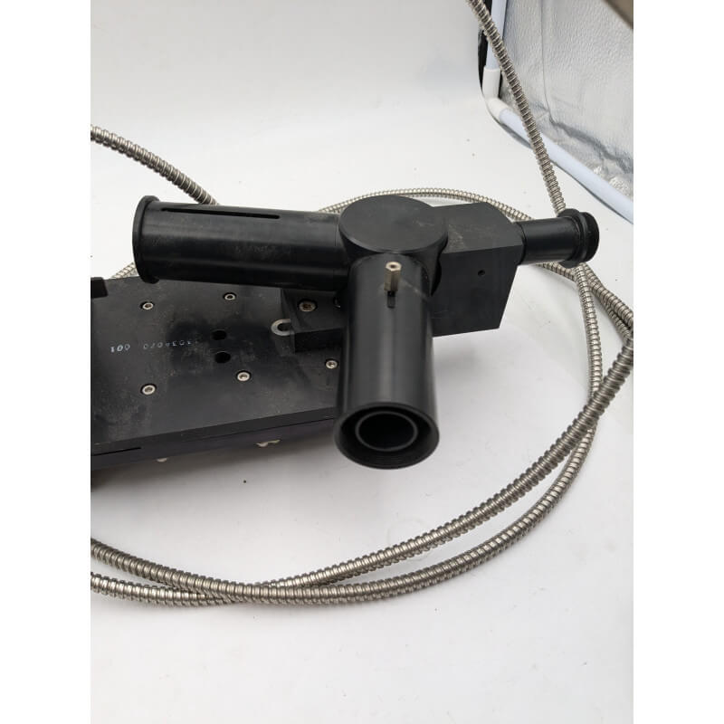 Assemblage et lot de pièces optique industrielle