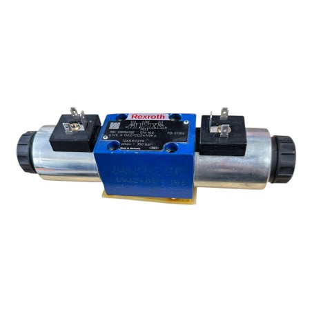 Bosch Rexroth R900561282 Hydraulic Directional Control Valve