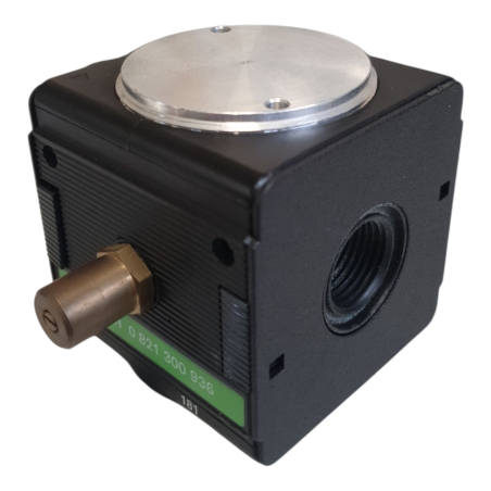 BOSCH 0 821 300 936 Régulateur de pression