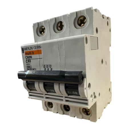 MERLIN GERIN 24221 C60N C63 DISJONCTEUR