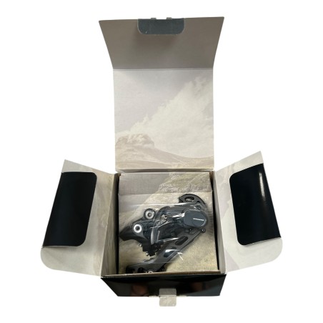 SHIMANO DEORE XT RD-M8000-SGS 11s DYNA-SYS11 DERAILLEUR ARRIERE