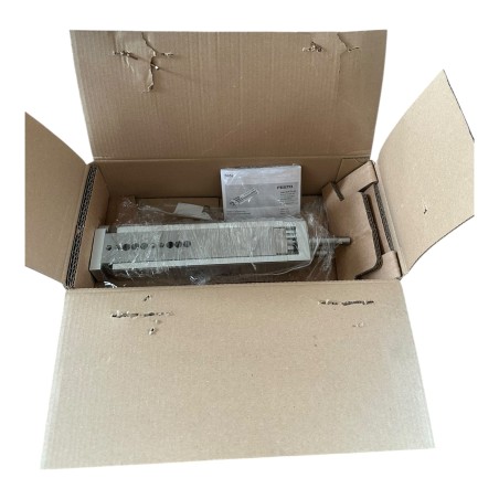 FESTO DGSL-16-100-Y3A VERIN GUIDE PNEUMATIQUE