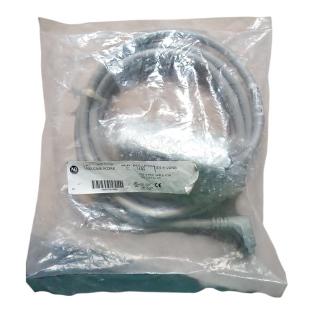 ALLEN-BRADLEY 1492-CABLE025X C 1492 Cable précablé pour I/O 1756 2,5m Long