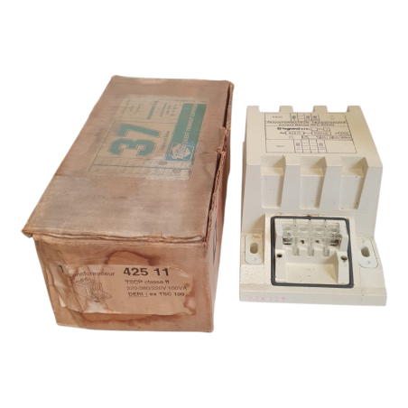 LEGRAND 425 11 Transformateur 220-380/220V 100VA