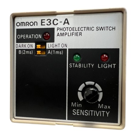 OMRON E3C-A Amplificateur de capteur photoélectrique + support