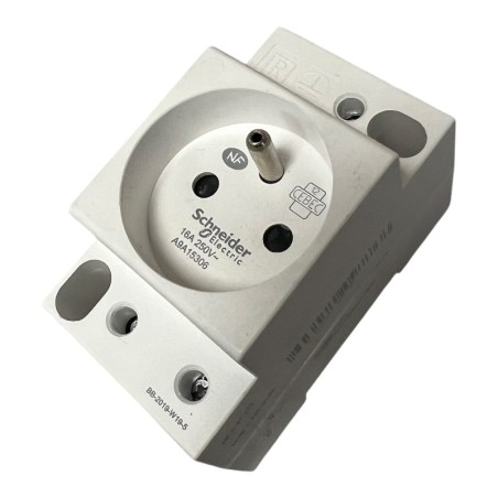 SCHNEIDER ELECTRIC A9A15306 Prise 2P+T 16A