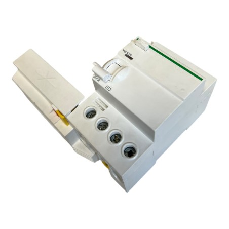 SCHNEIDER ELECTRIC A9Q11425 Interrupteur différentiel 30mA 4P 25A Type AC