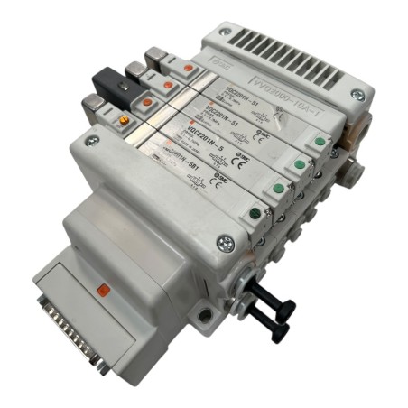 SMC VQC2201N-51 Ilôt de 4 vannes pneumatiques sur collecteur Connecteur Sub-D