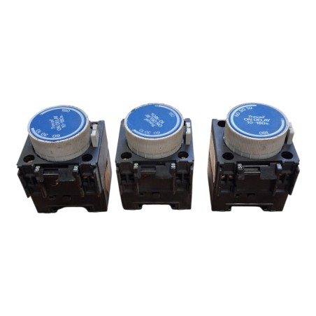 LOT DE 3 TELEMECANIQUE LA2-D24 A 65 Bloc temporisé