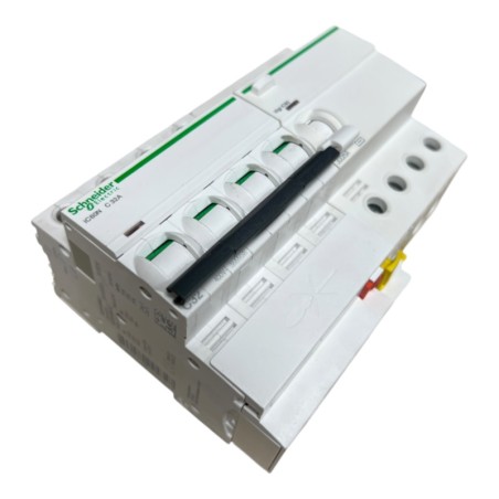 SCHNEIDER ELECTRIC A9F77432 Disjoncteur 4P 32A + A9Q14440 Bloc différentiel