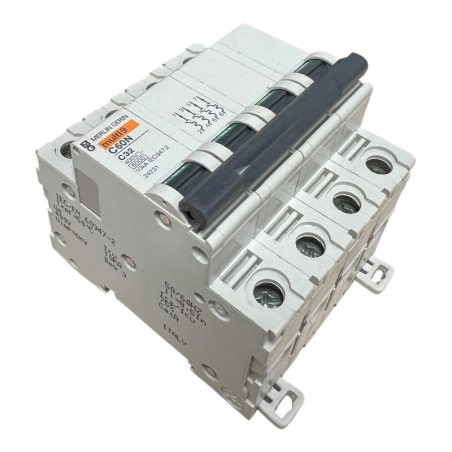 MERLIN GERIN 24231 Multi9 C60N Disjoncteur 4P 32A courbe C