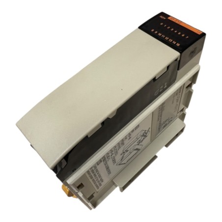 OMRON CQM1-ID212 Module d'entrée 16 entrées 12-24VDC 5-10mA