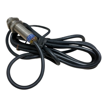 TELEMECANIQUE XS1M12MA230 Détecteur de proximité PNP 24-240VAC Sn:2mm